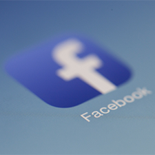 Clause d'élection de for de Facebook jugée inexécutoire par la Cour suprême, dans une affaire de vie privée